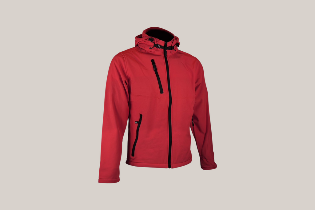 Softshelljacka med eget tryck – Stilrent väderskydd med luva